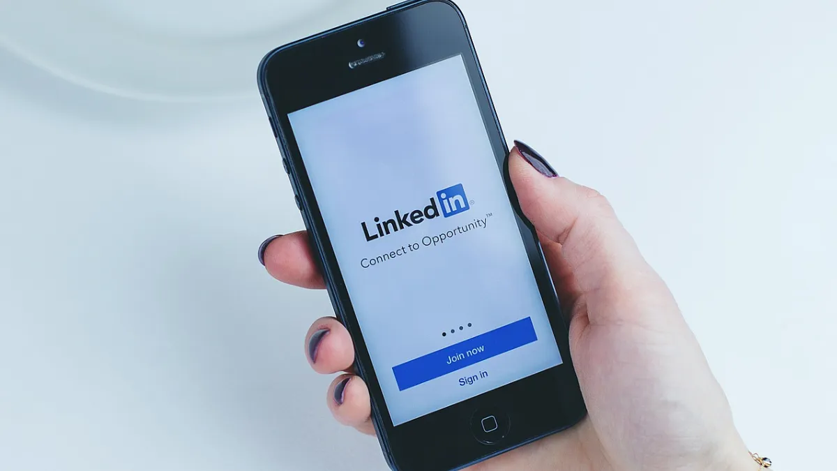 6 Ways to Stop InMail and Sponsored Messages In LinkedIn